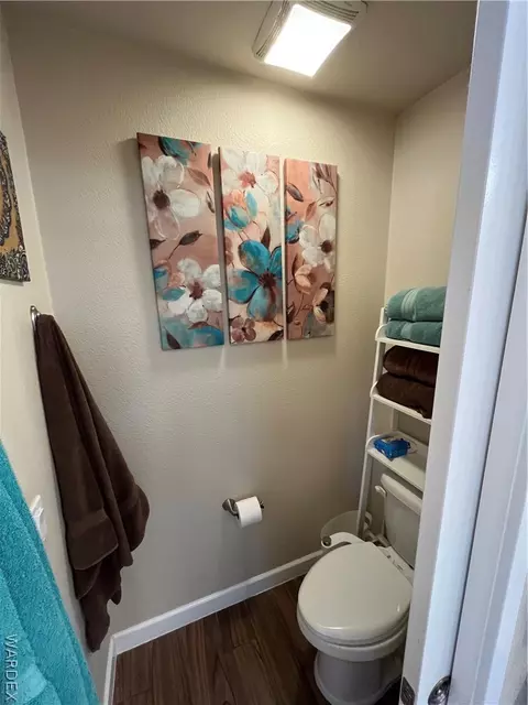 Bath - 3913 Easy St, Kingman, AZ 86409 photo 3 of 6