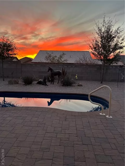 Exterior - 3913 Easy St, Kingman, AZ 86409 photo 6 of 19