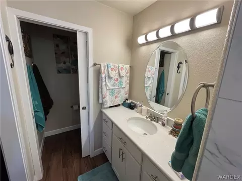 Bath - 3913 Easy St, Kingman, AZ 86409 photo 1 of 6