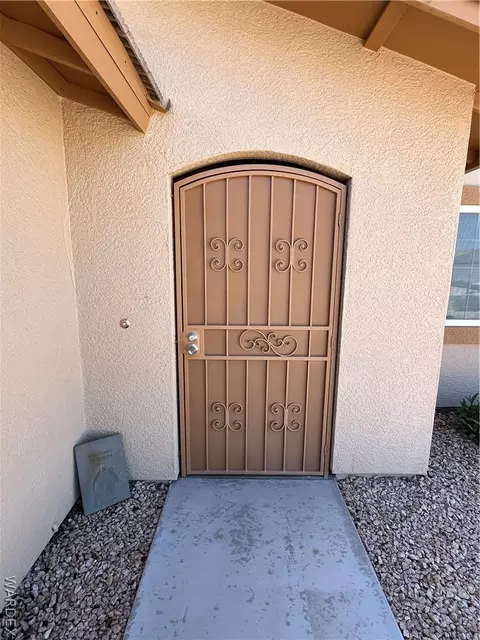 Entry Way - 3913 Easy St, Kingman, AZ 86409 photo 1 of 3