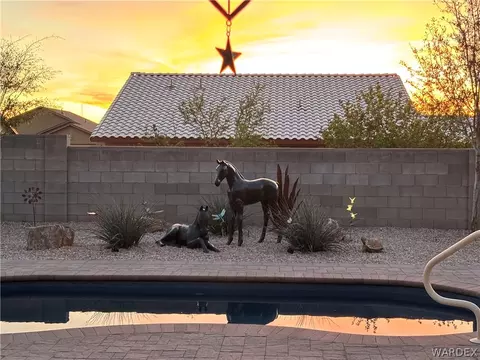 Exterior - 3913 Easy St, Kingman, AZ 86409 photo 8 of 19