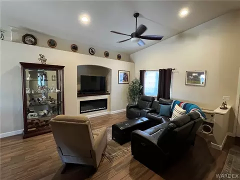 Living - 3913 Easy St, Kingman, AZ 86409 photo 1 of 3
