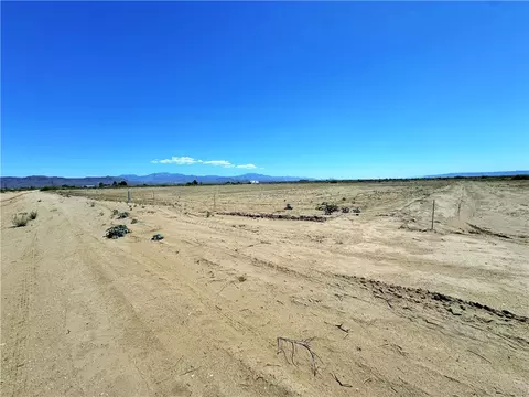 tbd W Bolsa Dr, Golden Valley, AZ 86413