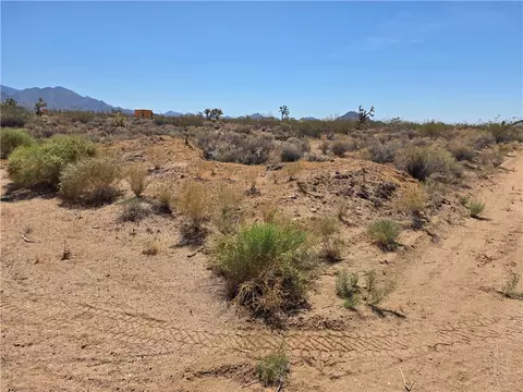 lot340 S Fox Dr, Yucca, AZ 86438