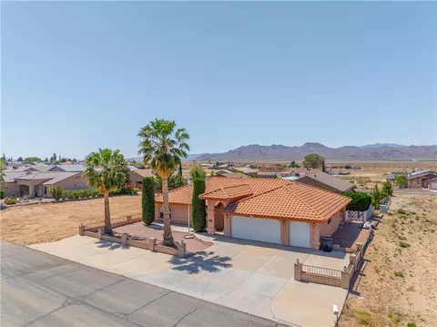 View/Area - 7830 E Oxbow Dr, Kingman, AZ 86401 photo 2 of 9