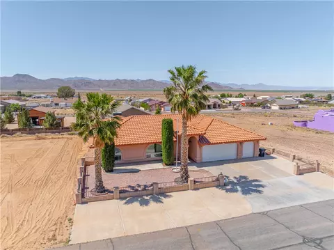 View/Area - 7830 E Oxbow Dr, Kingman, AZ 86401 photo 3 of 9
