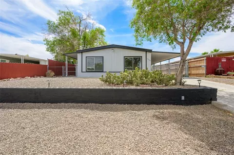 906 Holly St, Bullhead City, AZ 86442