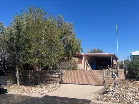 901 Roadrunner Dr, Bullhead City, AZ 86442