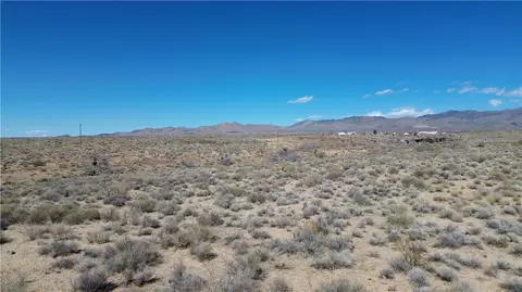 4 25 Ac Agate St, Golden Valley, AZ 86413