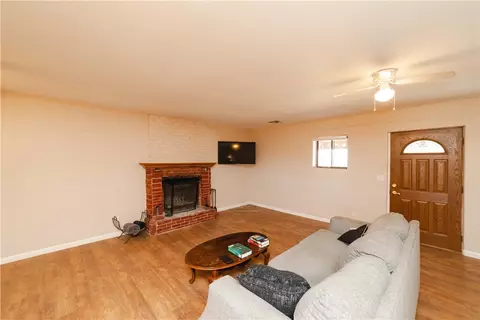 Living - 7710 E Oxbow Dr, Kingman, AZ 86401 photo 4 of 6