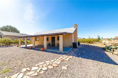 Exterior - 7710 E Oxbow Dr, Kingman, AZ 86401 photo 9 of 12