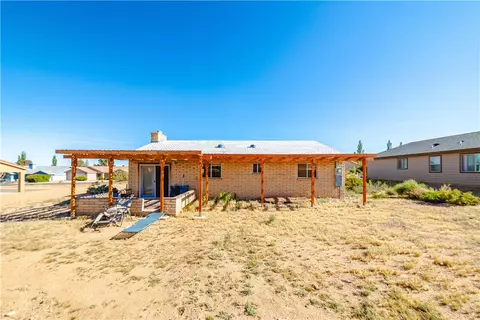 Exterior - 7710 E Oxbow Dr, Kingman, AZ 86401 photo 5 of 12