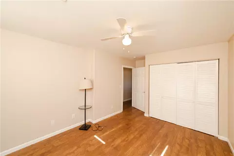 Bedroom - 7710 E Oxbow Dr, Kingman, AZ 86401 photo 2 of 6