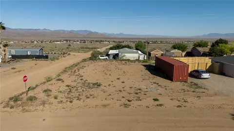 9371 N Cowbelle Ave, Kingman, AZ 86401