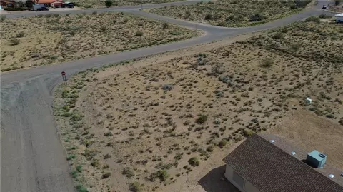 6940 E Trails End Ln, Kingman, AZ 86401 photo 6