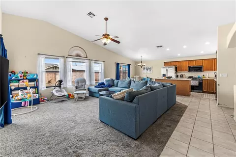 Entry Way - 3945 E Packard Ave, Kingman, AZ 86409 photo 1 of 3