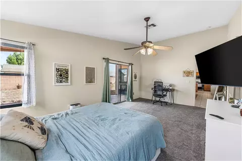 Bedroom - 3945 E Packard Ave, Kingman, AZ 86409 photo 2 of 4