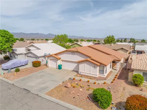 View/Area - 3945 E Packard Ave, Kingman, AZ 86409 photo 2 of 8