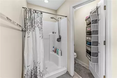 Bath - 3945 E Packard Ave, Kingman, AZ 86409 photo 1 of 3
