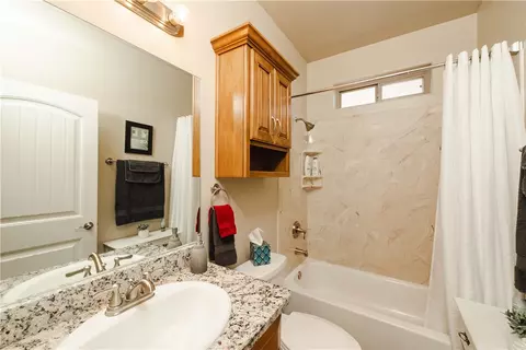 Bath - 1728 E Blue Flame St, Kingman, AZ 86409 photo 6 of 6