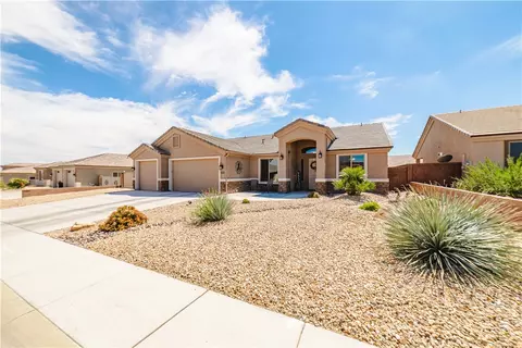 Exterior - 1728 E Blue Flame St, Kingman, AZ 86409 photo 18 of 24
