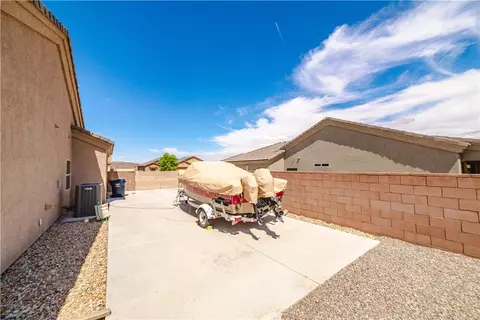 Exterior - 1728 E Blue Flame St, Kingman, AZ 86409 photo 12 of 24
