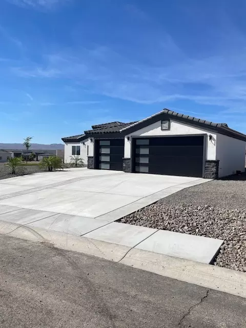 2367 Corwin, Bullhead City, AZ 86442