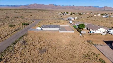 7827 E Devils Arch Dr, Kingman, AZ 86401 photo 6
