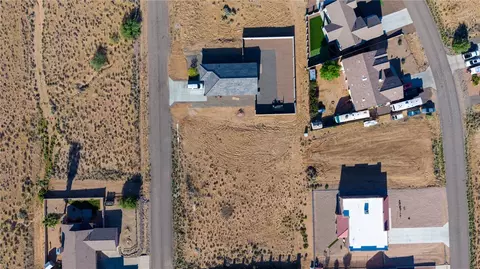 7827 E Devils Arch Dr, Kingman, AZ 86401 photo 9