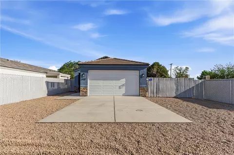 2775 E Butler Ave, Kingman, AZ 86409