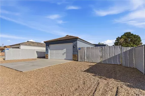 Exterior - 2775 E Butler Ave, Kingman, AZ 86409 photo 2 of 5