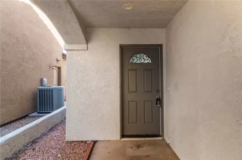 1446 Lause Rd, Bullhead City, AZ 86442