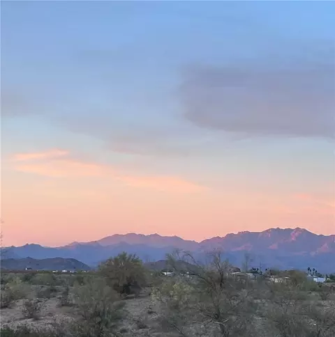 208-33 009c Indian Bnd, Yucca, AZ 86438