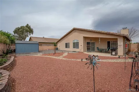 Exterior - 3776 E Ames Ave, Kingman, AZ 86409 photo 7 of 8