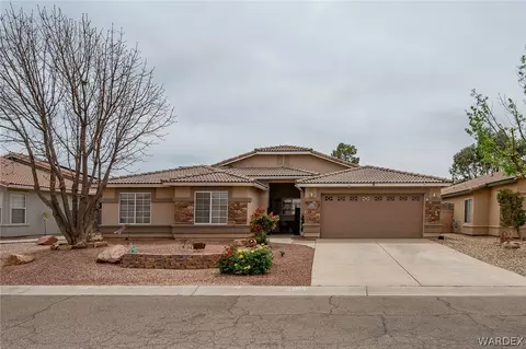 Exterior - 3776 E Ames Ave, Kingman, AZ 86409 photo 2 of 8