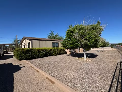 2075 E Devlin Ave, Kingman, AZ 86409 photo 3