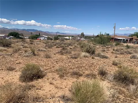 9353 Arrow Ave, Kingman, AZ 86401