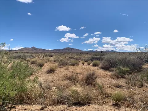 9410 N Bridlebit Ave, Kingman, AZ 86401