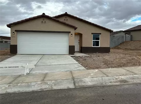2563 Aaron Pl, Bullhead City, AZ 86442