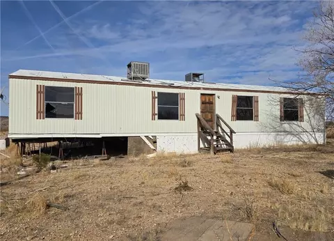6057 W Kit Dr, Golden Valley, AZ 86413