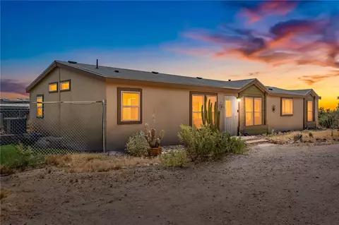 564 S Elfrida Rd, Golden Valley, AZ 86413