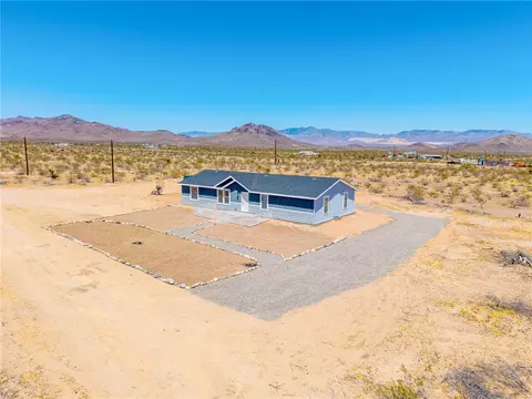 5746 N Eden Rd, Golden Valley, AZ 86413