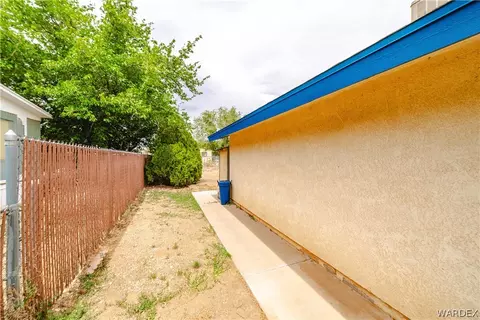 Exterior - 3219 E Potter Ave, Kingman, AZ 86409 photo 1 of 14