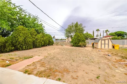 Exterior - 3219 E Potter Ave, Kingman, AZ 86409 photo 6 of 14