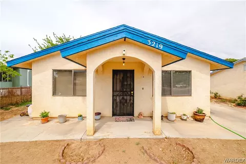 3219 E Potter Ave, Kingman, AZ 86409