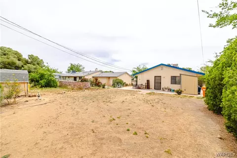 Exterior - 3219 E Potter Ave, Kingman, AZ 86409 photo 8 of 14