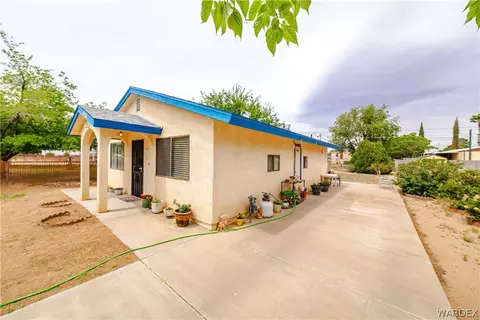 Exterior - 3219 E Potter Ave, Kingman, AZ 86409 photo 11 of 14