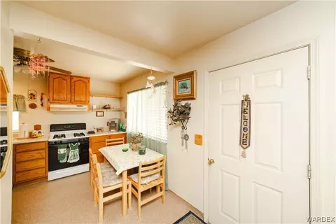 Entry Way - 3219 E Potter Ave, Kingman, AZ 86409 photo 1 of 1
