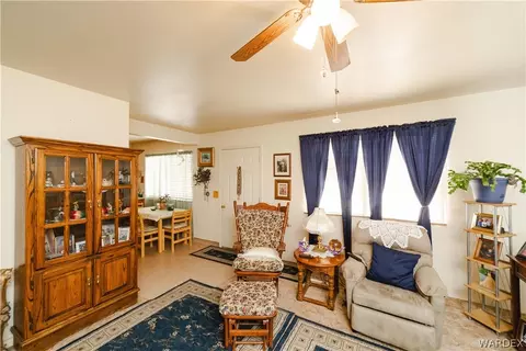 Living - 3219 E Potter Ave, Kingman, AZ 86409 photo 3 of 4