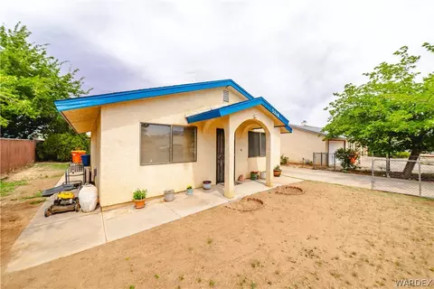 Exterior - 3219 E Potter Ave, Kingman, AZ 86409 photo 12 of 14